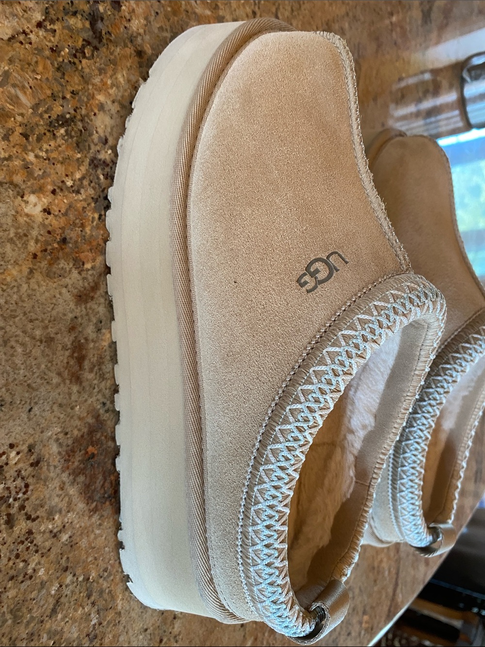 UGG Sand Slip-On platform - Picture 4 of 6